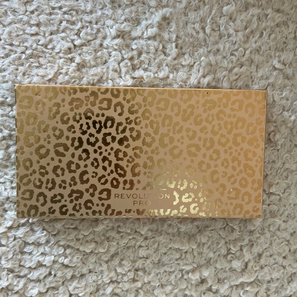 Revolution Pro eyeshadow palette new neutral luxe shadow palette - Picture 2 of 5